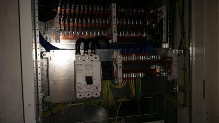 wykonczenia budowlane i instalacje elektryczne 37